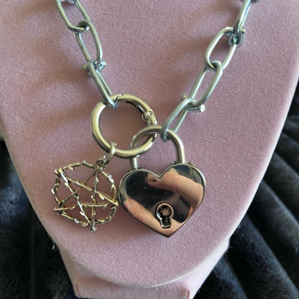 Chunky Silver Necklace with Heart and pentagram Charms - Picture 3 of 7